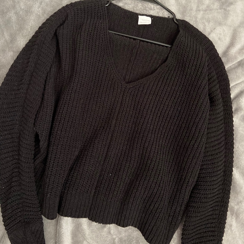 Tilly’s super comfy sweater!